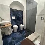 Ercoli House מלון