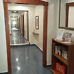 Ercoli House מלון
