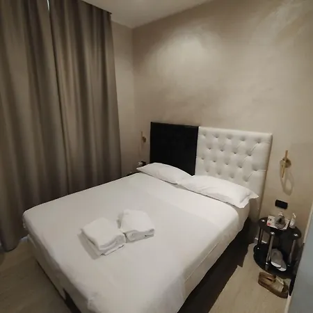 Ercoli House 2* ローマ