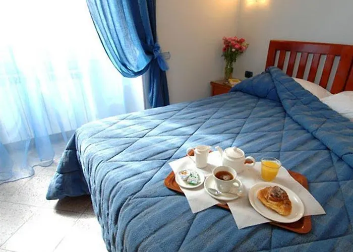 Hotel Ercoli House 2*