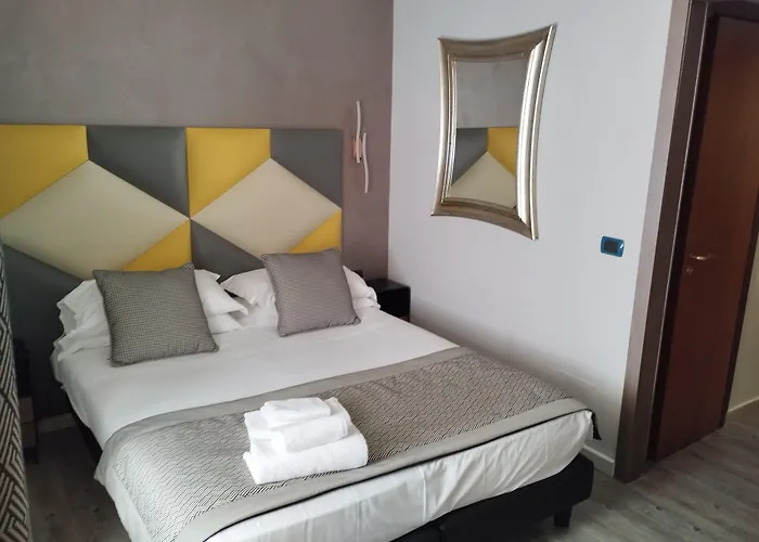 Ercoli House מלון 2*