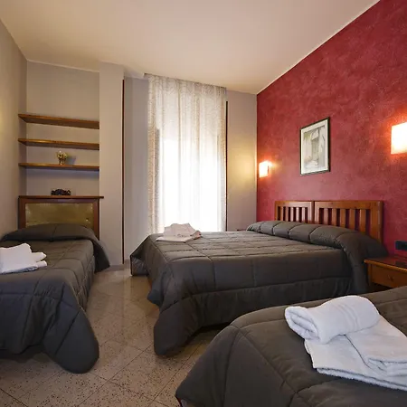 Ercoli House מלון 2*