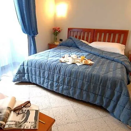 מלון Ercoli House